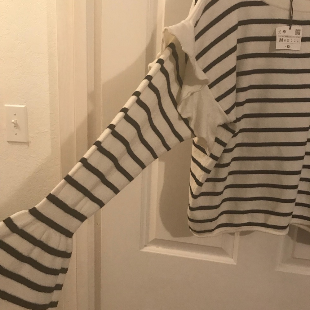 Zara sweater - Picture 4 of 6